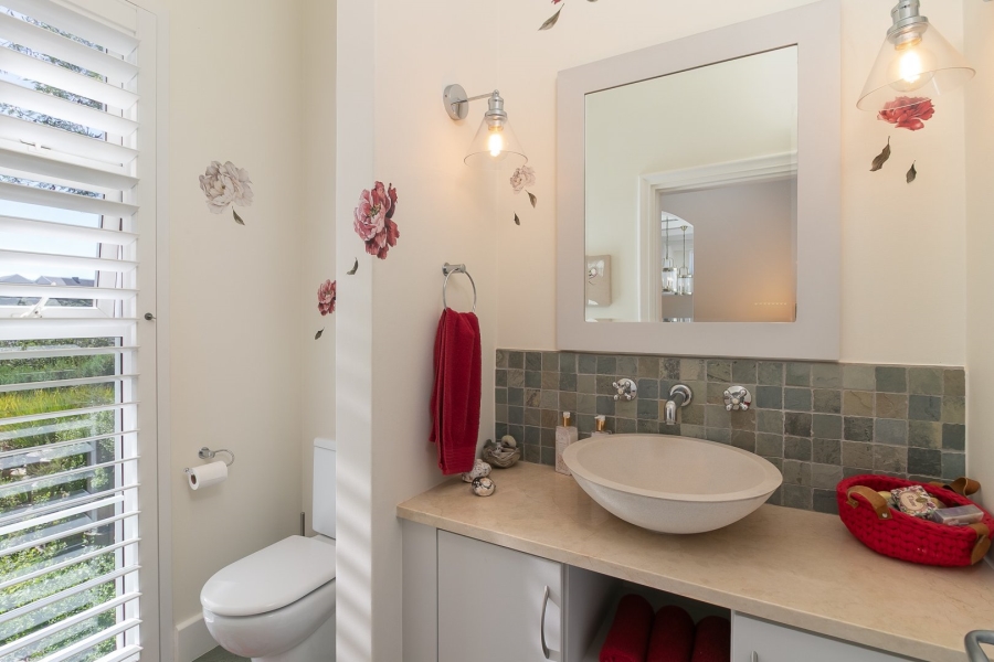 5 Bedroom Property for Sale in Pezula Golf Estate Western Cape